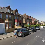 Sternhold Avenue