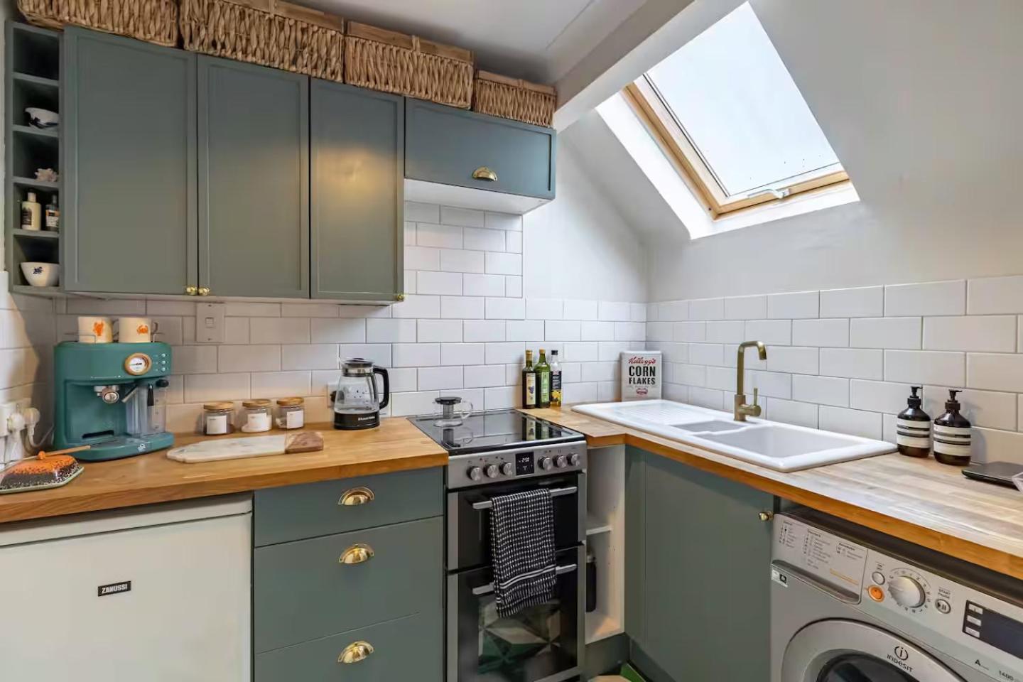 Sternhold Avenue London